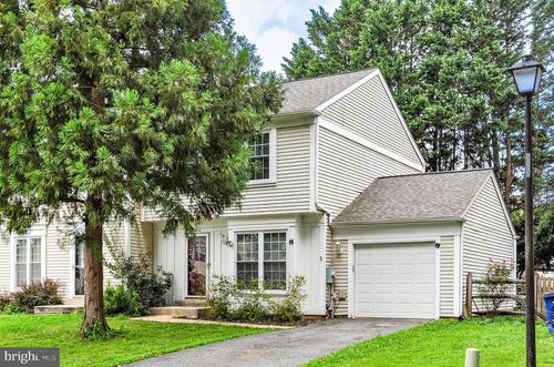 19810 Filbert Dr, GAITHERSBURG, MD, 20879-4561 | Card Image