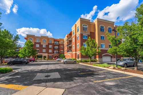 unit-310-1200 N Foxdale Dr, Addison, IL, 60101-5504 | Card Image