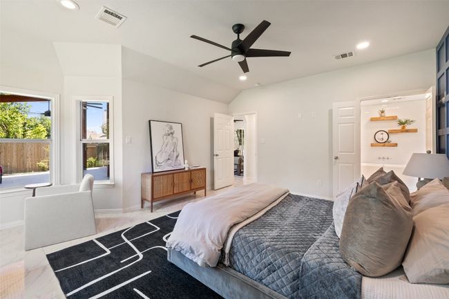 Bedroom connected bathroom. | Image 22