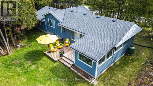 188 Bay St, South Bruce Peninsula, ON, N0H2T0 | Card Image