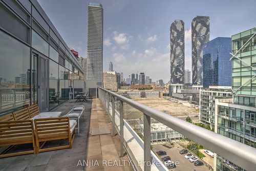 ph1209-29 Queens Quay E, Toronto, ON, M5E0A4 | Card Image