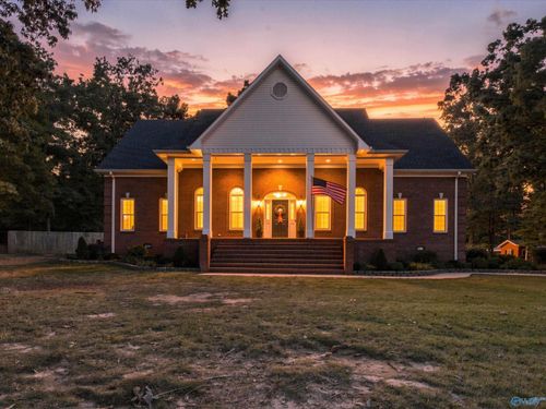 20273 Executive Dr, Tanner, AL, 35671-3626 | Card Image