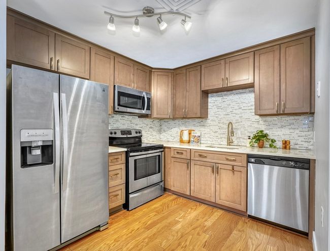 APT-113 - 140 Lincoln Rd, Condo with 1 bedrooms, 1 bathrooms and 2 parking in Lincoln MA | Image 5