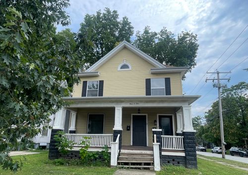 301 E Locust Street, Bloomington, IL, 61701 | Card Image
