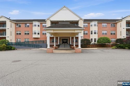 401 Dercole, Norwood, NJ, 07648 | Card Image