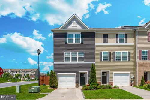 273 Magellan Dr, MARTINSBURG, WV, 25404-4006 | Card Image
