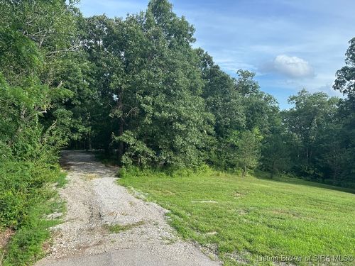 4 Old Hancock Road, Georgetown, IN, 47122 | Card Image