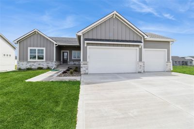 2801 Nw Linwood Court, Home with 4 bedrooms, 1 bathrooms and null parking in Ankeny IA | Image 2