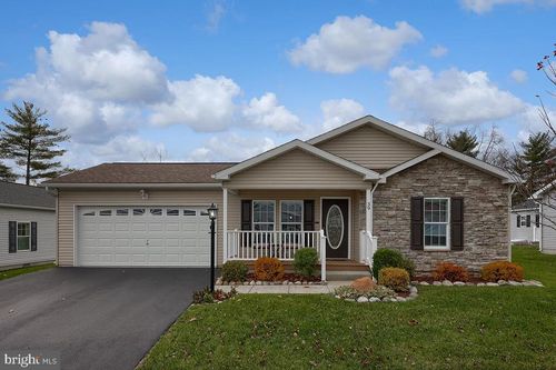 39 Westin Rd, DOUGLASSVILLE, PA, 19518-1947 | Card Image