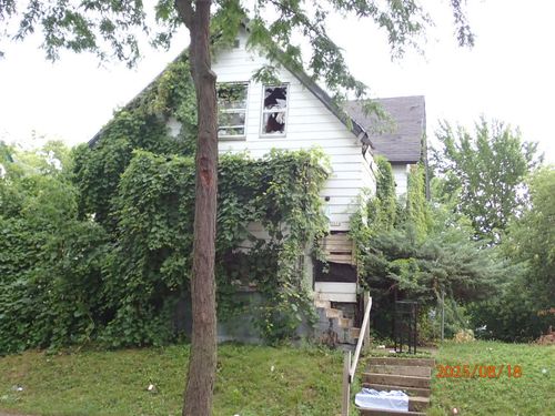 3014-A N Buffum St, Milwaukee, WI, 53212-2113 | Card Image