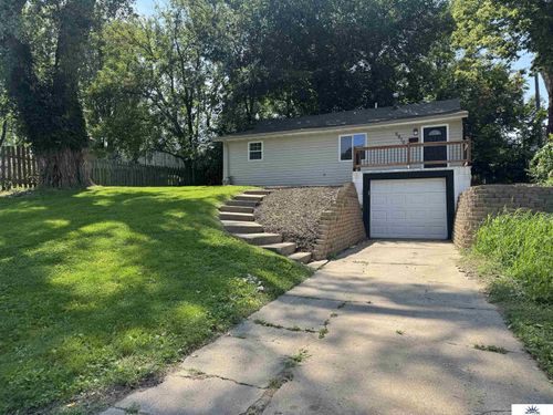 5010 N 38 Street, Omaha, NE, 68111 | Card Image