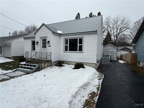 127 Wyoming Ave, Watertown, NY, 13601-3038 | Card Image