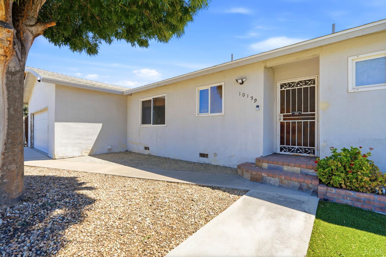 Residential in Hanford 2