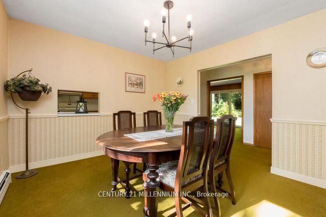 1264 Olde Base Line Rd, House other with 3 bedrooms, 2 bathrooms and 10 parking in Terra Cotta ON | Image 13