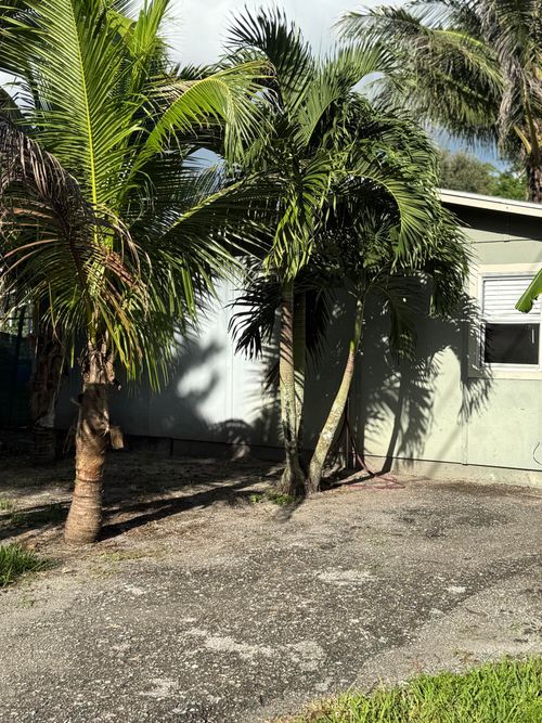 151 Valencia Dr, LOXAHATCHEE, FL, 33470-4882 | Card Image