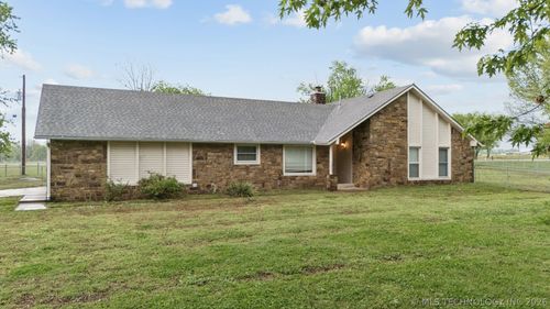 10905 Canyon Oaks Cir, Claremore, OK, 74017-0733 | Card Image