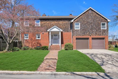 148-17 3rd Ave, Whitestone, NY, 11357-1104 | Card Image