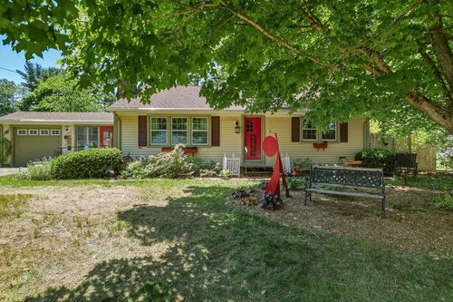 15 Gilrain Ter, Northampton, MA, 01062-3430 | Card Image