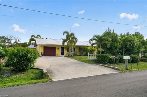 9031 Hilolo Ln, VENICE, FL, 34293 | Card Image