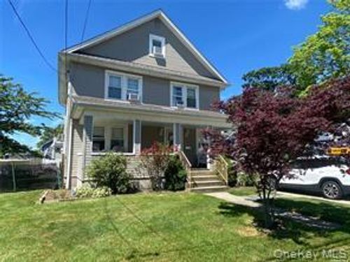 16 Burnett Ave, Bay Shore, NY, 11706-8708 | Card Image