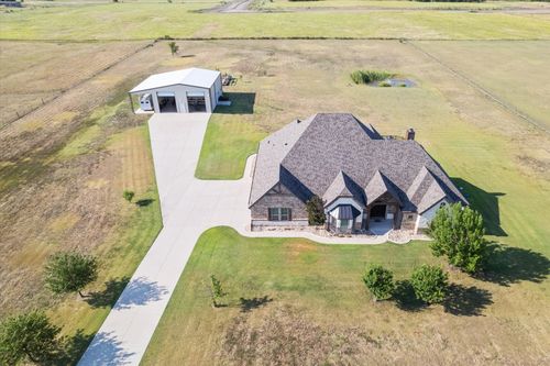 1301 Switzer Rd, Sanger, TX, 76266-3611 | Card Image