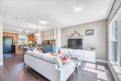 2520 Eversyde Ave Sw, Calgary, AB, T2Y5G8 | Card Image