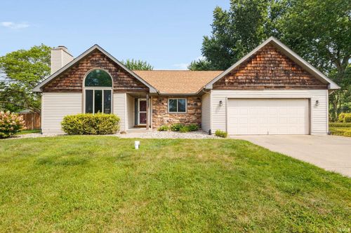 57217 Sequoia Dr, Goshen, IN, 46528-8952 | Card Image