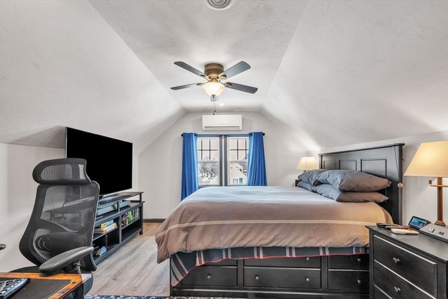 117 Vale St, House other with 3 bedrooms, 2 bathrooms and 4 parking in Worcester MA | Image 24
