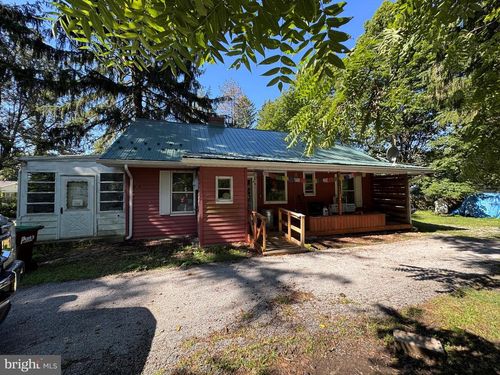 14685 Charmian Rd, BLUE RIDGE SUMMIT, PA, 17214-9774 | Card Image