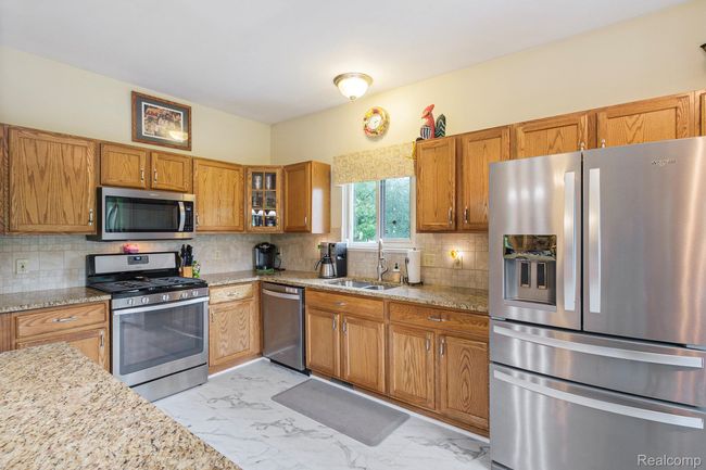Stainless steel appliances | Image 7