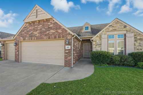 18204 48th Pl, Tulsa, OK, 74134-7303 | Card Image