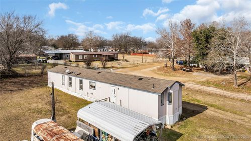 18867 11th Street, Oakland, OK, 73446 | Card Image