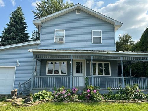 6 Woodward St, Malone, NY, 12953-9471 | Card Image