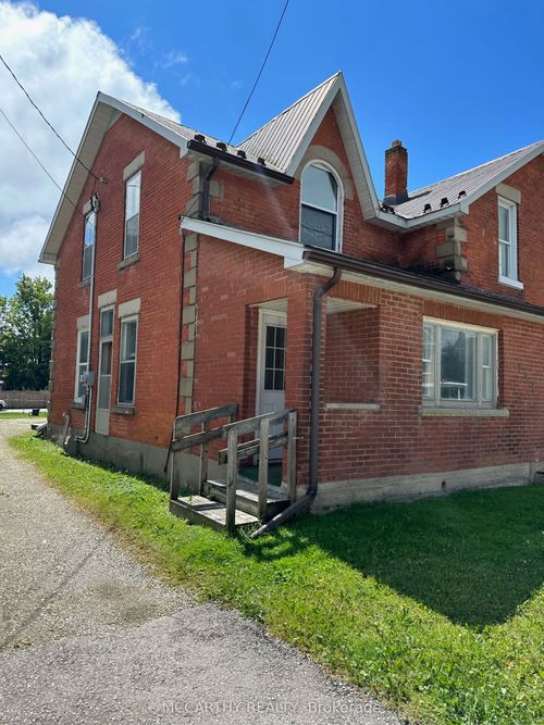 {{alt}} | Card Image