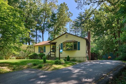 20 Cook Rd, Easthampton, MA, 01027-2726 | Card Image