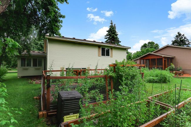 31-web-or-mls-11641-Colorado-Ave-31.jpg | Image 29