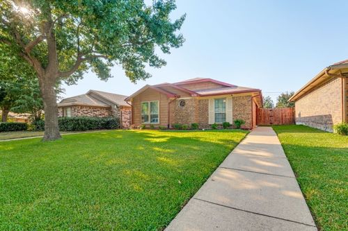1126 Hemlock Dr, DeSoto, TX, 75115-4230 | Card Image