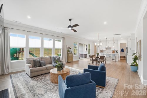805 Lakeforest Dr, Belmont, NC, 28012-4501 | Card Image