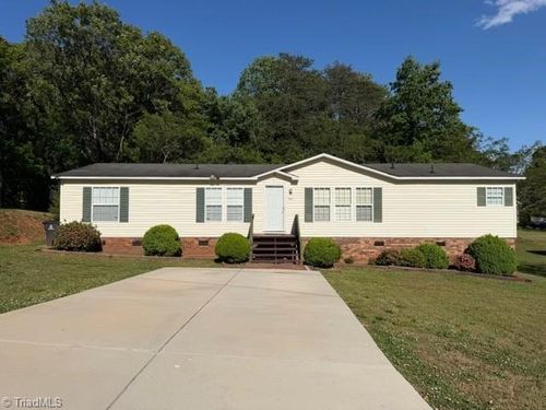 431 Nash Ave, Winston Salem, NC, 27101-6119 | Card Image