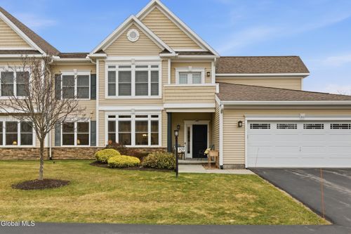 309 Lois Ln, Schenectady, NY, 12304-2542 | Card Image
