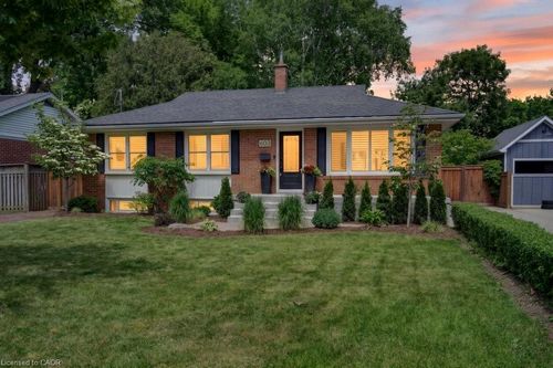603 Cornick Dr, Burlington, ON, L7R3A9 | Card Image