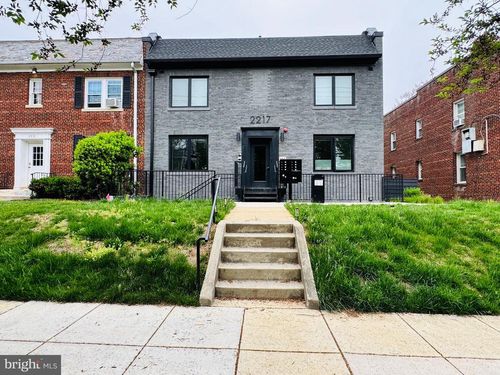 01-2217 40th Pl Nw, WASHINGTON, DC, 20007-1686 | Card Image