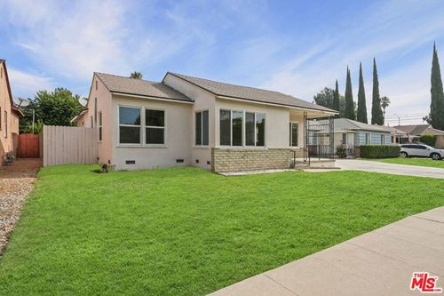 18913 Cohasset St, Reseda, CA, 91335 | Card Image