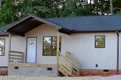 2945 Little Creek Drive, Thomasville, NC, 27360 | Card Image