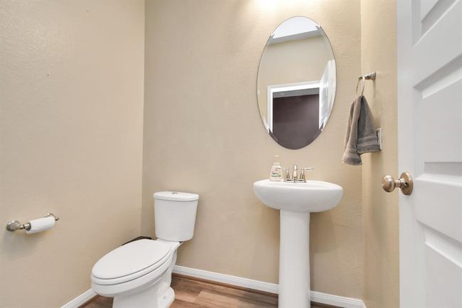 Half Bath | Image 4