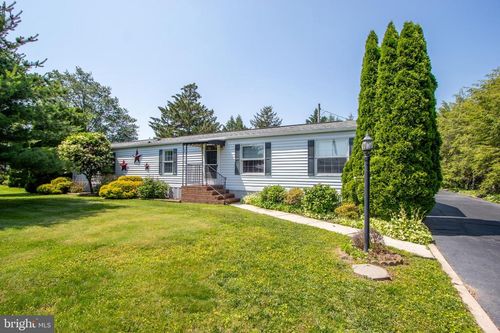 135 Bush Dr, Dover, DE, 19901-1580 | Card Image