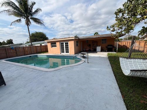 7430 Atlanta St, Hollywood, FL, 33024-2714 | Card Image