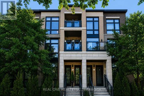 63-27 Eldora Avenue, Toronto (Newtonbrook West), ON, M2M1R3 | Card Image