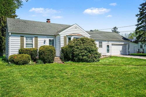109 W Walker St, Rolling Prairie, IN, 46371 | Card Image