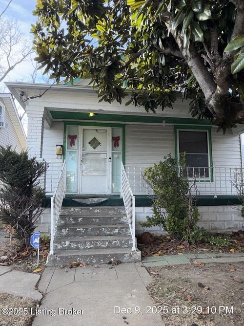 822 S 42nd St, Louisville, KY, 40211-2752 | Card Image